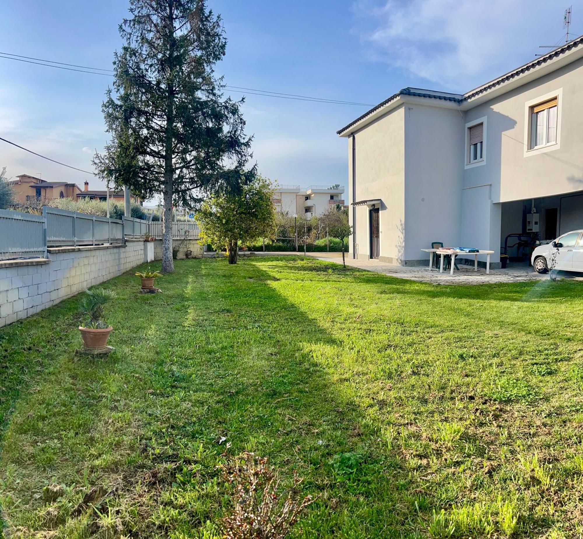 A Casa Di Marco Guesthouse - Apt Di Ciampino E Stazione Per Roma Marino Dış mekan fotoğraf
